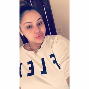 Meet your Posher, Angelie